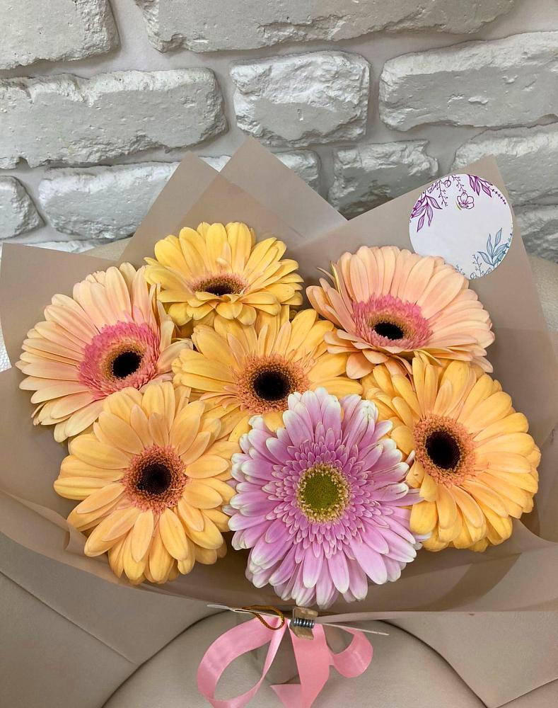 Букет цветов из: Герберы в Анастасиевской