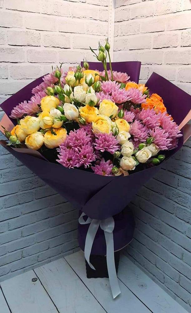 Букет цветов из: Хризантемы и Розы в Анастасиевской