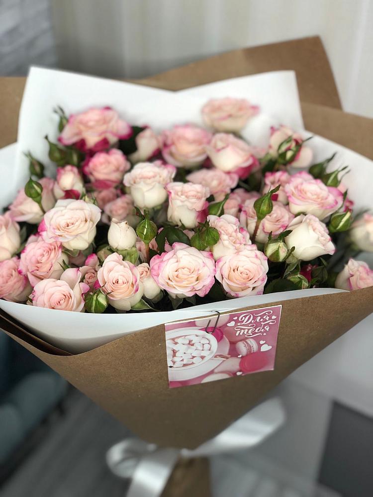 Букет цветов из: Розы в Анастасиевской