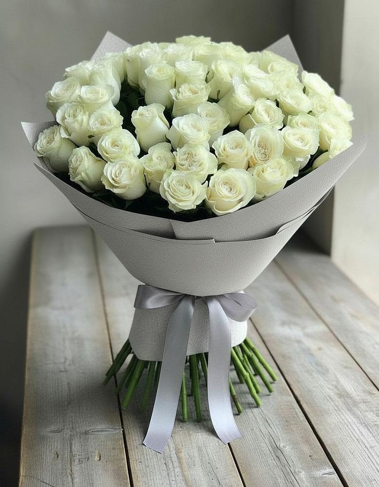 Букет 35 Белых роз в Анастасиевской