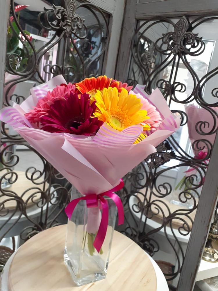 Букет цветов из: Герберы в Анастасиевской