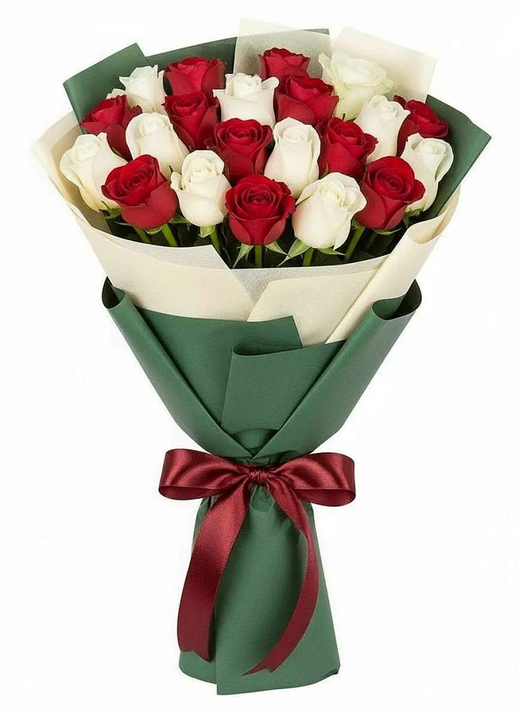 Букет Микс из красных и белых роз в Анастасиевской