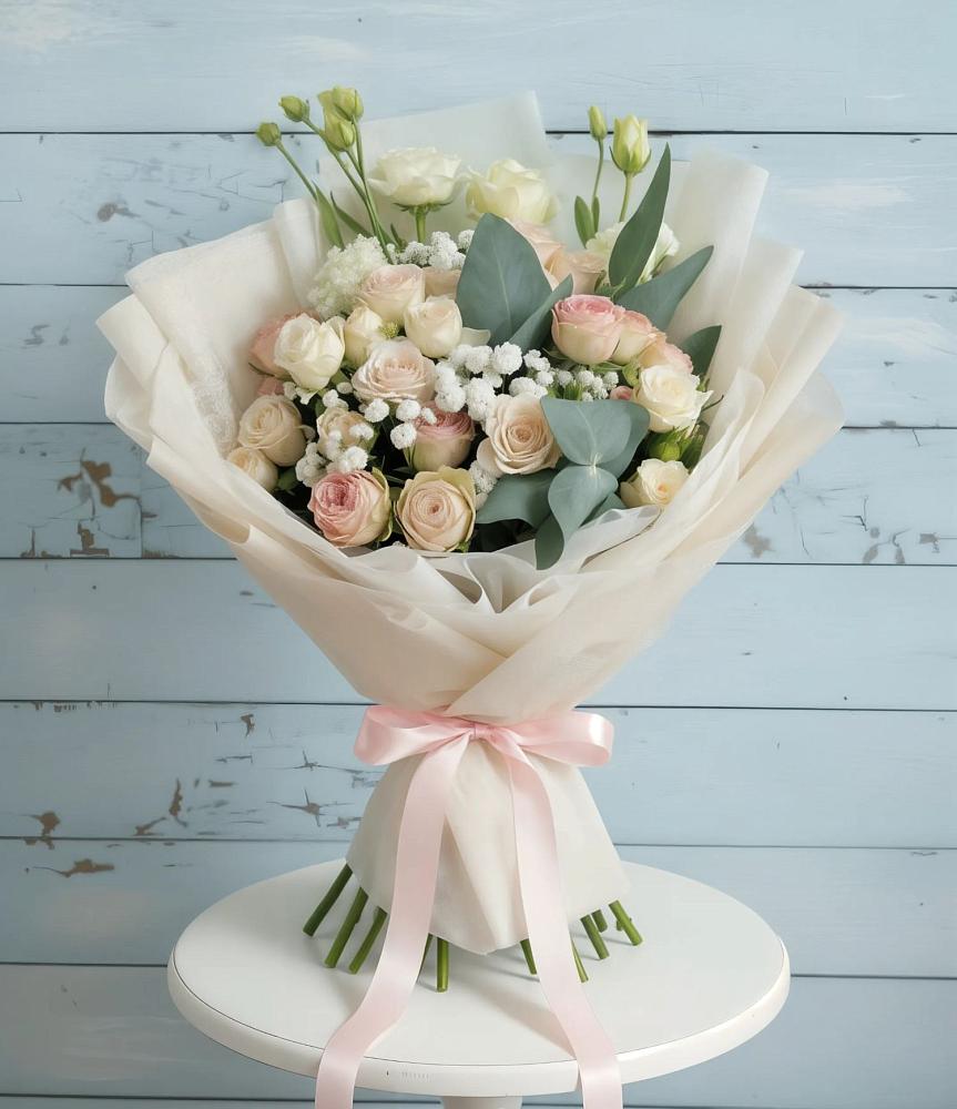 Букет цветов из: Розы и Лизиантусы в Анастасиевской