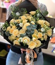 Букет цветов из:  Розы и Лизиантусы #REPLACE_PRED# Анастасиевской