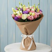 Букет цветов из:  Лизиантусы в Анастасиевской