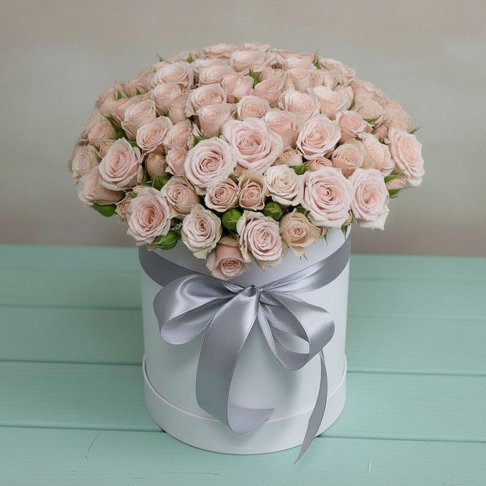 Цветочная композиция из Розы в шляпной коробке в Анастасиевской